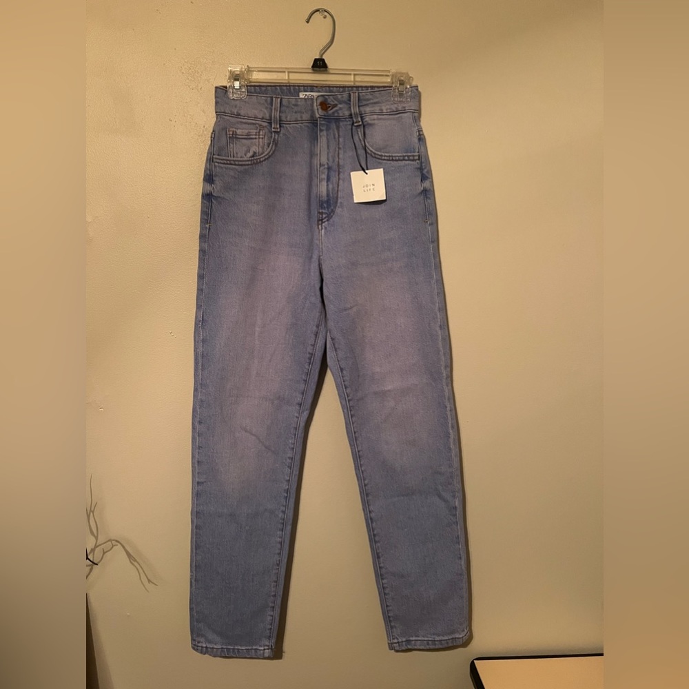 NEW WITH TAG | Women’s Light Wash Jeans - Size 2 USA